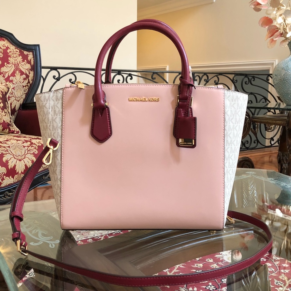 Authentic Michael Kors Carolyn handbag&wallet set - Picture 2 of 8